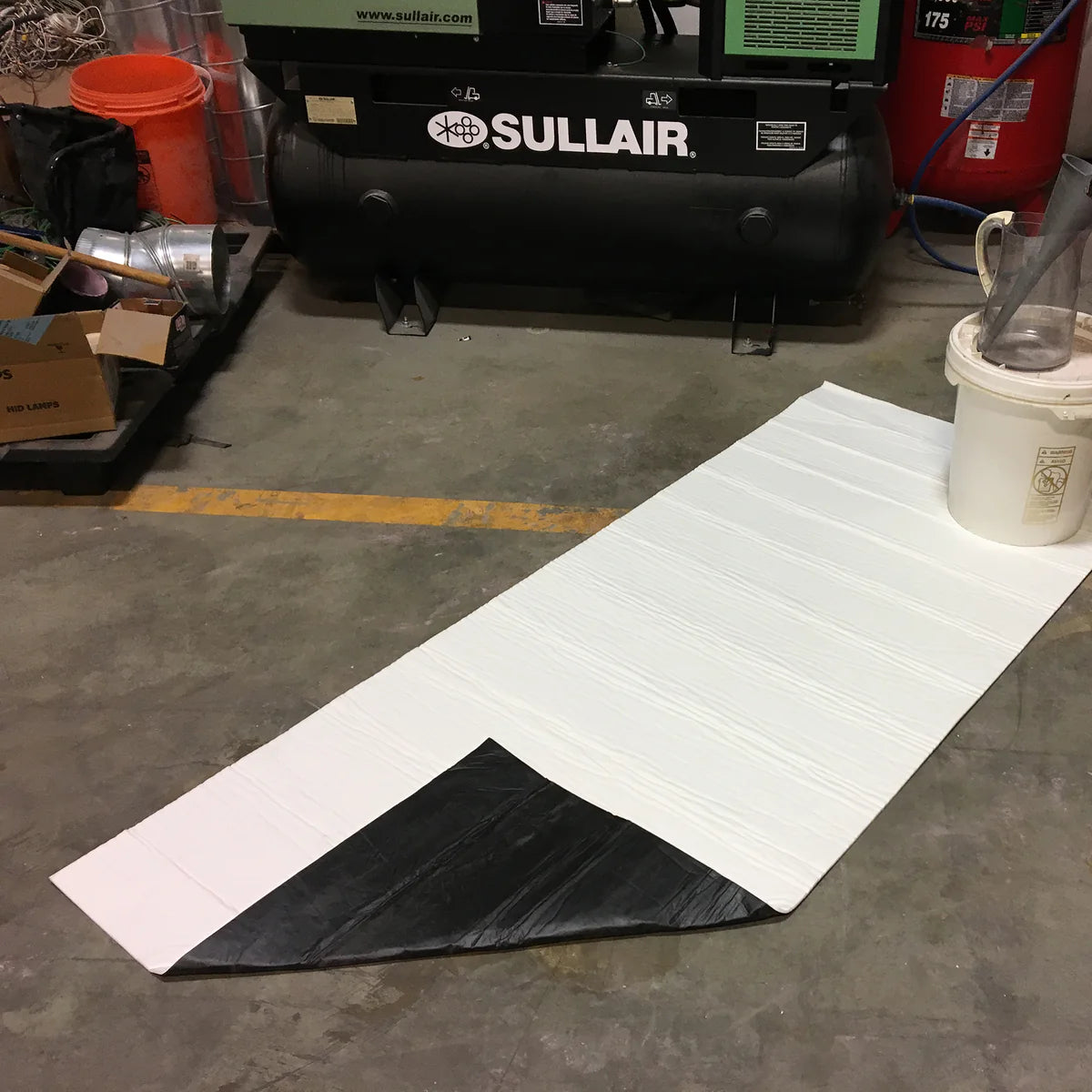 Absorbent Floor Pads (Various sizes)